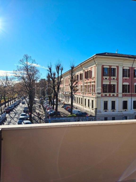 appartamento in vendita a Parma in zona Centro Storico