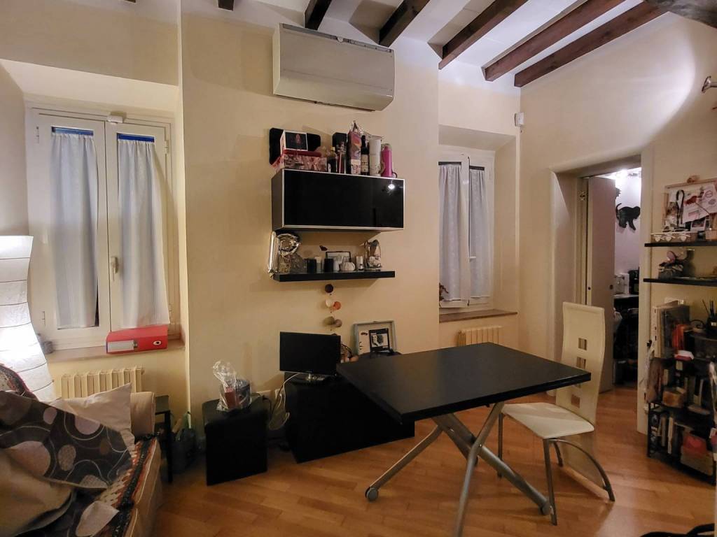 appartamento in vendita a Parma in zona Centro Storico