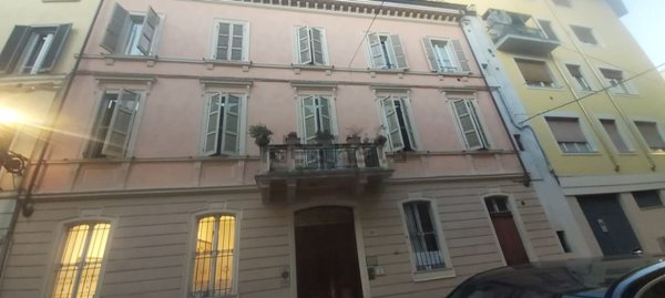 appartamento in vendita a Parma in zona Centro Storico