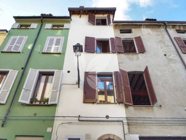 casa indipendente in vendita a Parma in zona Centro Storico