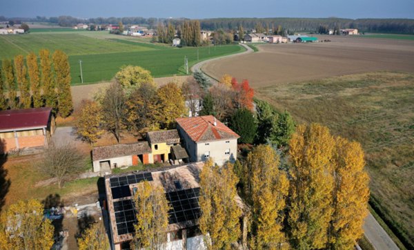 casa indipendente in vendita a Parma in zona Baganzola
