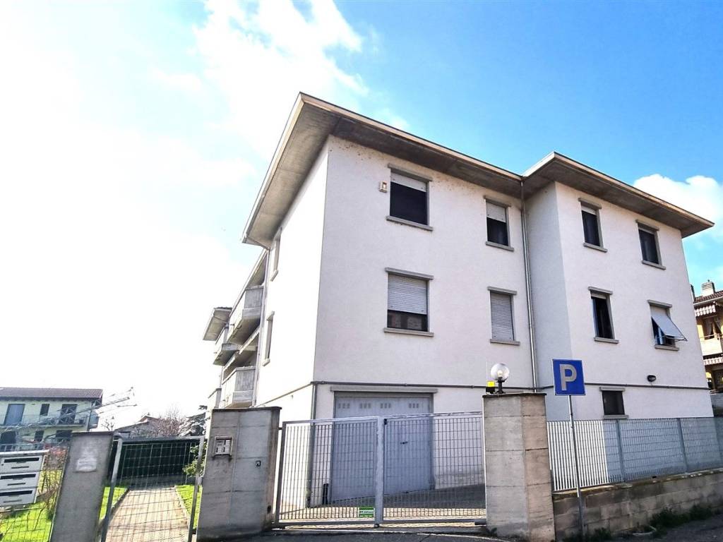 appartamento in vendita a Parma in zona Corcagnano