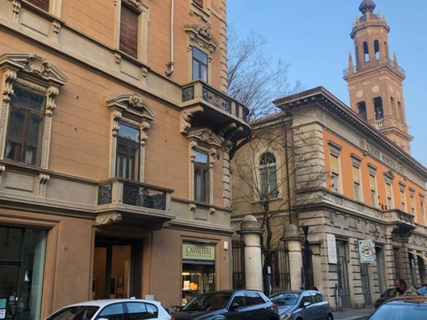 negozio in vendita a Parma in zona Centro Storico