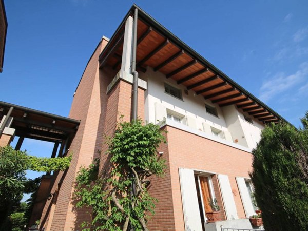 casa indipendente in vendita a Parma in zona San Lazzaro