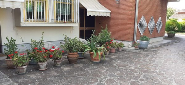 casa indipendente in vendita a Parma