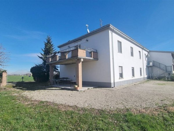 casa indipendente in vendita a Parma in zona San Leonardo