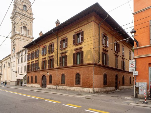 appartamento in vendita a Parma in zona Centro Storico