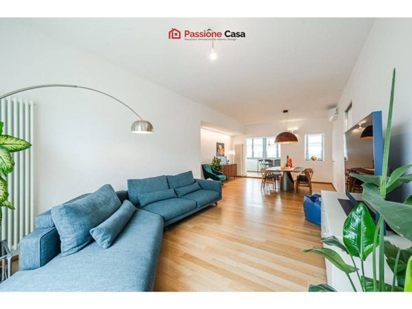 appartamento in vendita a Parma in zona Centro Storico