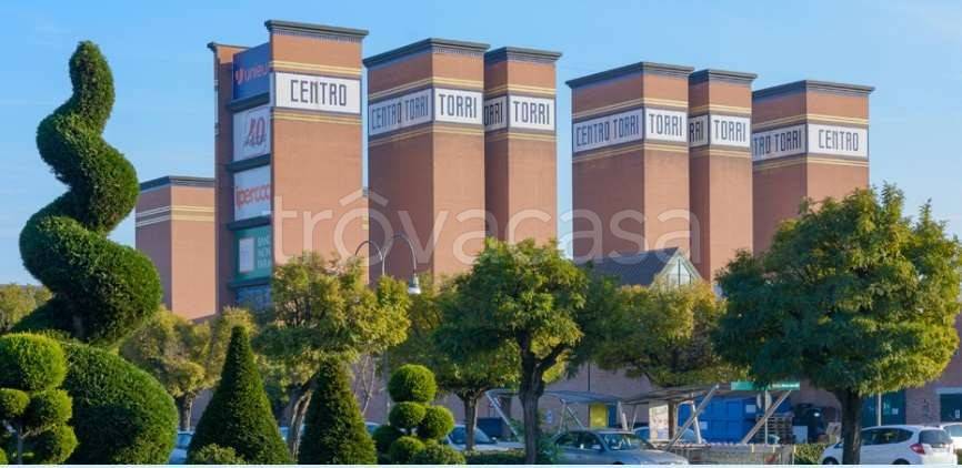 negozio in vendita a Parma in zona San Leonardo