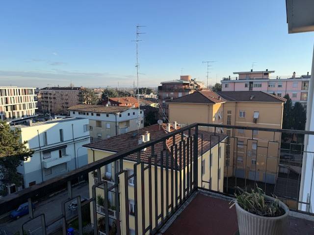 appartamento in vendita a Parma in zona Cittadella