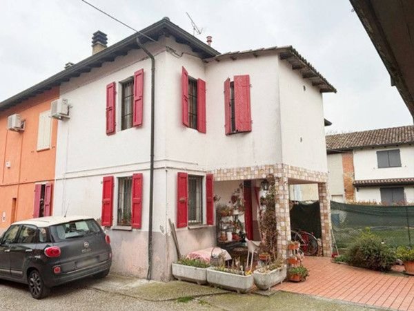 casa indipendente in vendita a Parma in zona Baganzola
