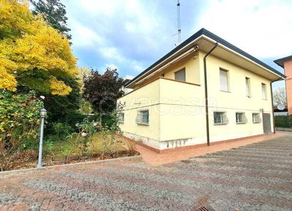 casa indipendente in vendita a Parma in zona San Leonardo