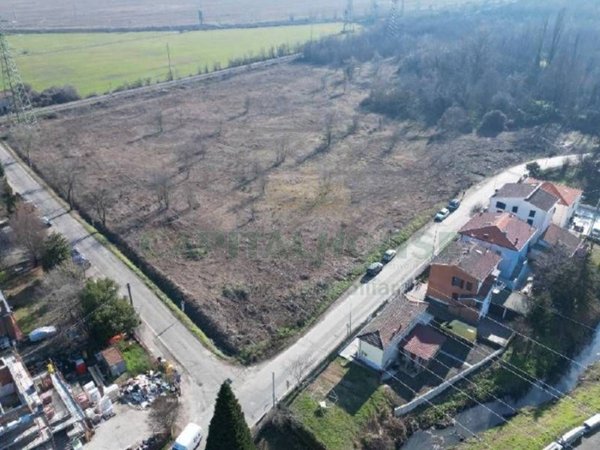 terreno edificabile in vendita a Parma in zona San Martino / Paradigna