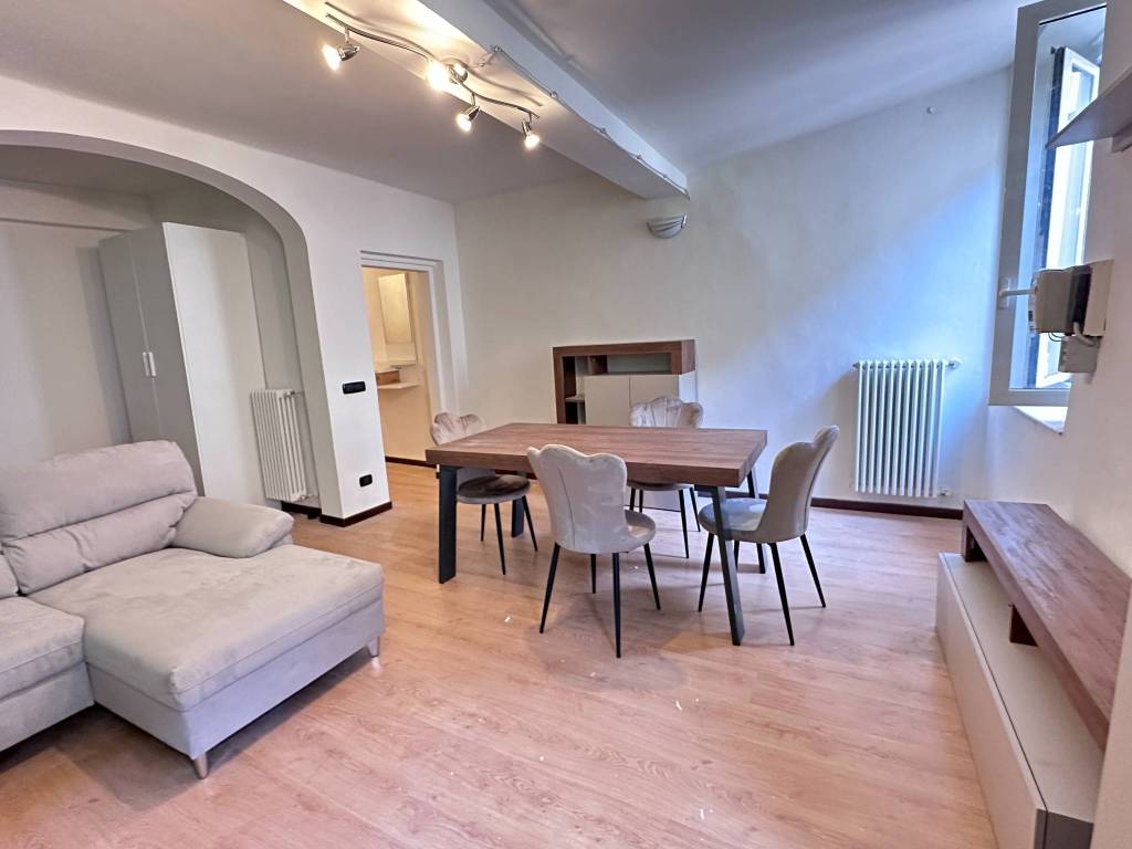 appartamento in vendita a Parma in zona Centro Storico
