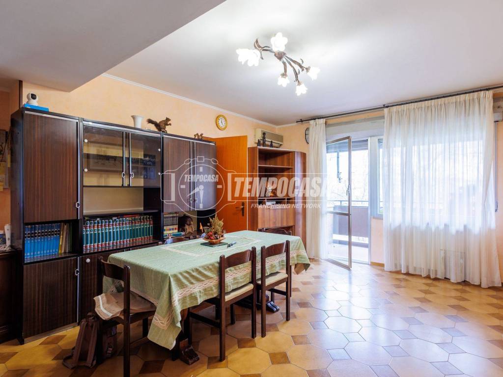 appartamento in vendita a Parma in zona Cittadella