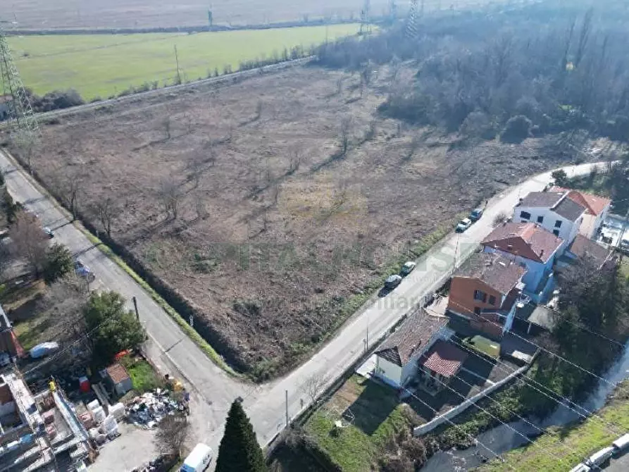 locale commerciale in vendita a Parma in zona San Martino / Paradigna