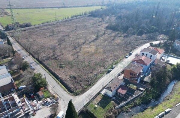 terreno edificabile in vendita a Parma in zona San Martino / Paradigna