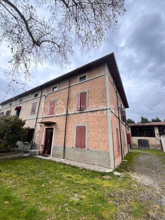 casa indipendente in vendita a Parma in zona San Martino / Paradigna