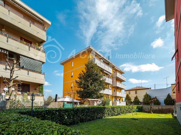 appartamento in vendita a Parma in zona San Lazzaro