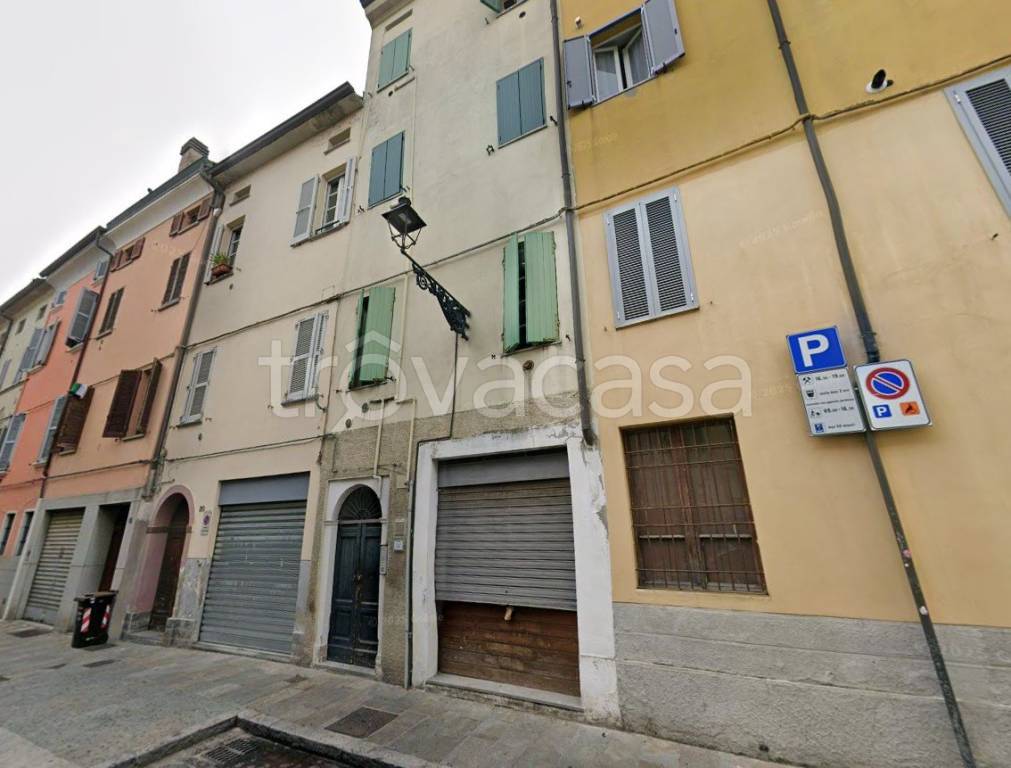 negozio in vendita a Parma in zona Oltretorrente