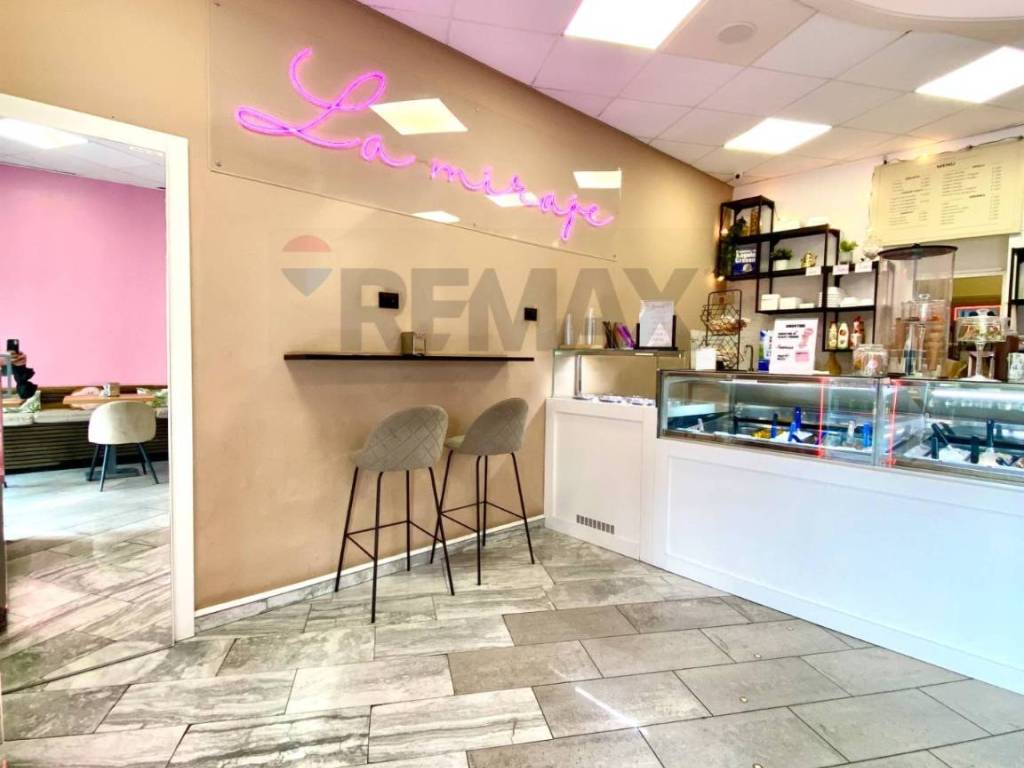 negozio in vendita a Parma in zona Centro Storico