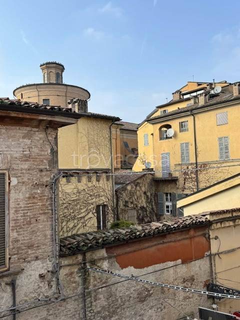 appartamento in vendita a Parma in zona Centro Storico