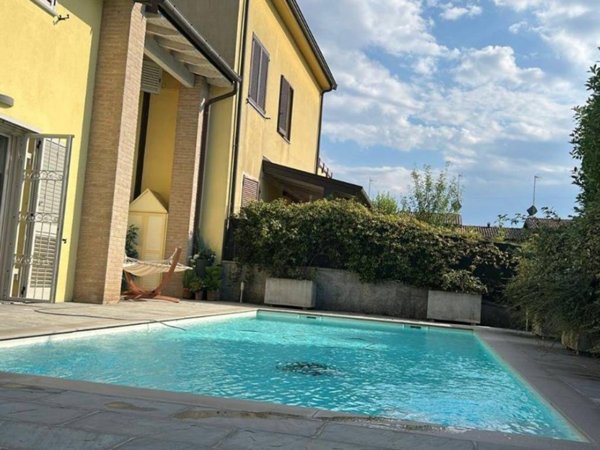 casa indipendente in vendita a Parma in zona San Lazzaro