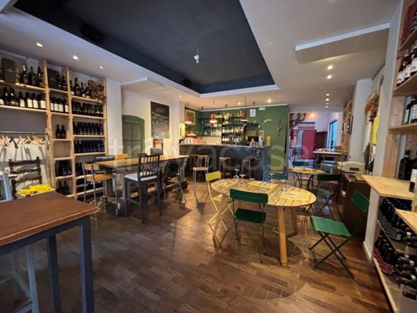 negozio in vendita a Parma in zona Centro Storico