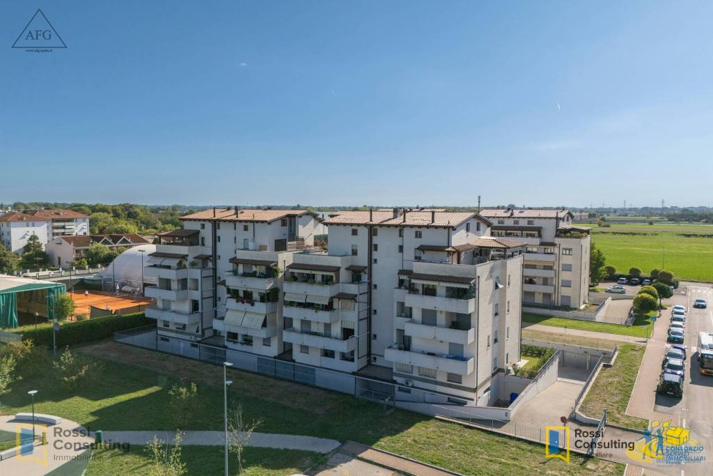 appartamento in vendita a Parma in zona San Lazzaro