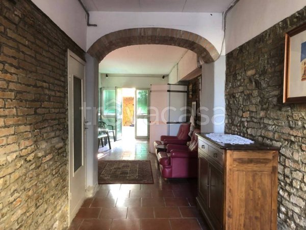 casa indipendente in vendita a Parma in zona Centro Storico