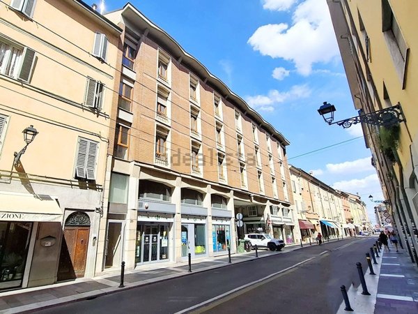appartamento in vendita a Parma in zona Centro Storico