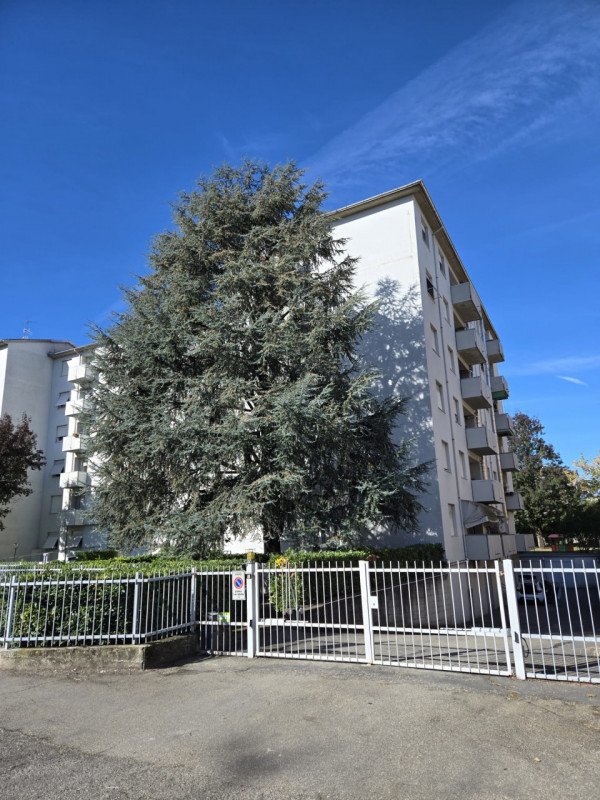 appartamento in vendita a Parma in zona Montanara