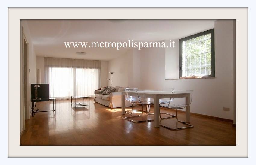 appartamento in vendita a Parma in zona Centro Storico