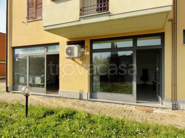 ufficio in vendita a Parma in zona Montanara