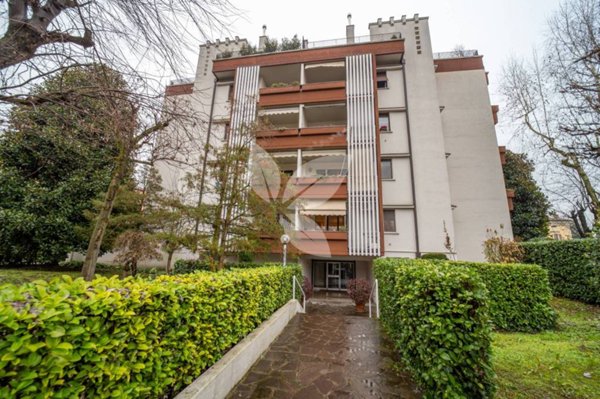 appartamento in vendita a Parma in zona San Lazzaro