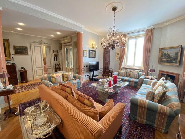 appartamento in vendita a Parma in zona Cittadella