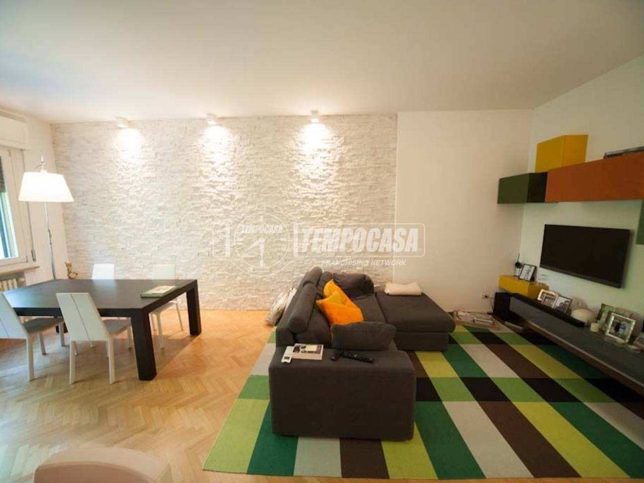 appartamento in vendita a Parma in zona Cittadella