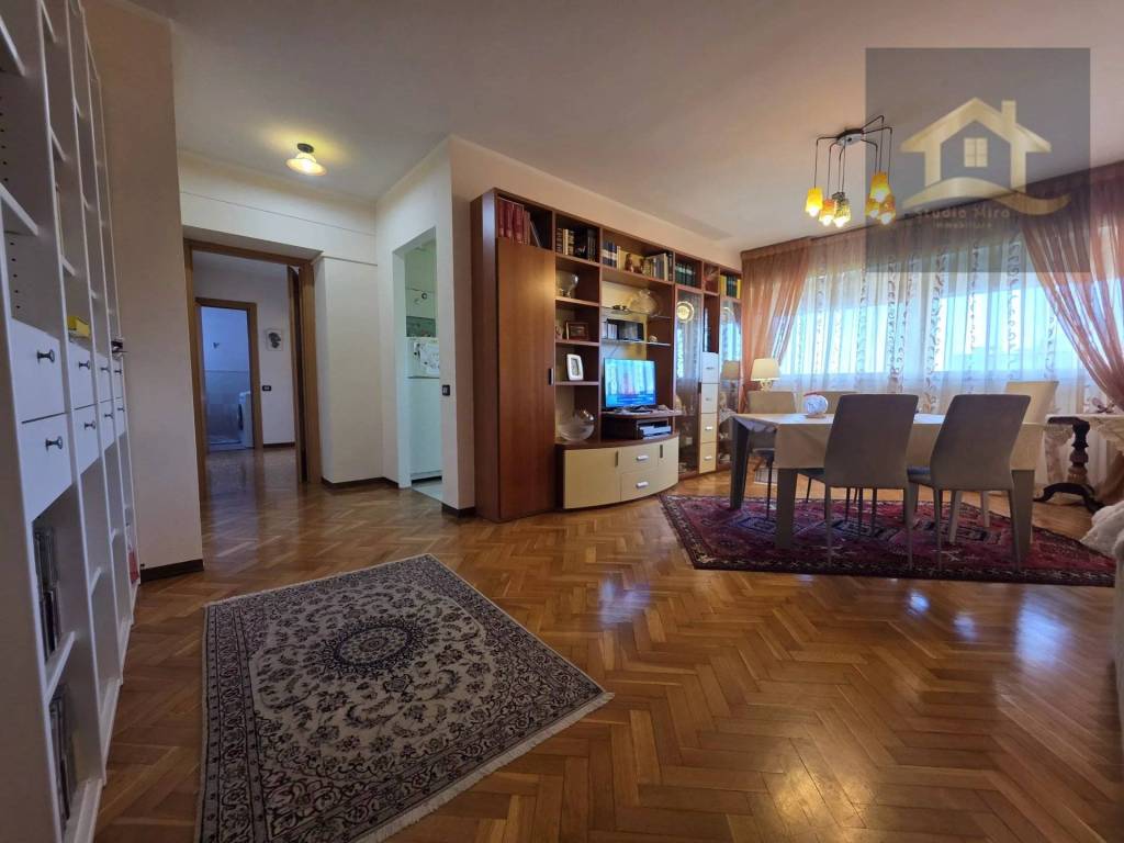 appartamento in vendita a Parma in zona Molinetto
