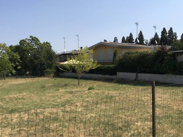 casa indipendente in vendita a Parma in zona Molinetto