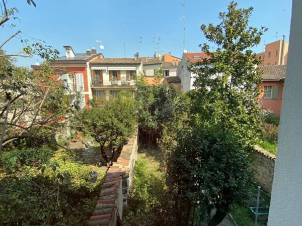 appartamento in vendita a Parma in zona Centro Storico
