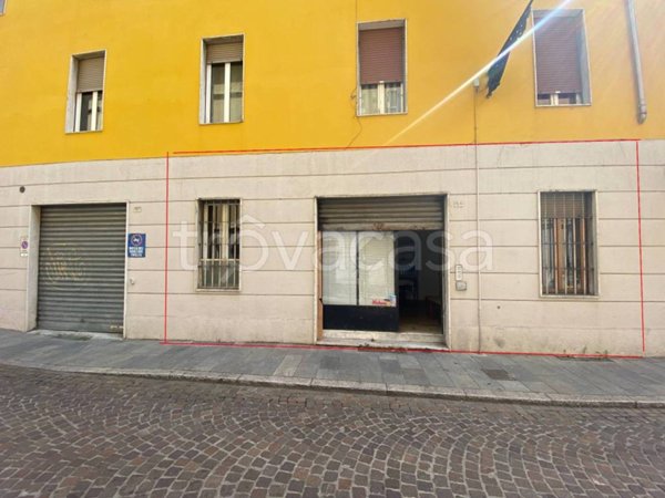 locale commerciale in vendita a Parma in zona Centro Storico
