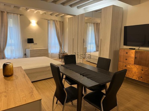 appartamento in vendita a Parma in zona Centro Storico