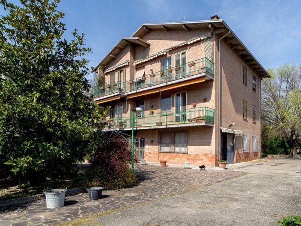 casa indipendente in vendita a Parma in zona Vicopò