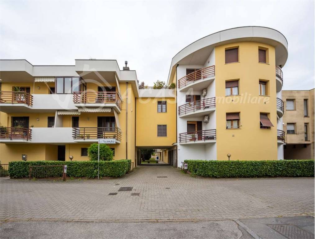 appartamento in vendita a Parma in zona San Lazzaro