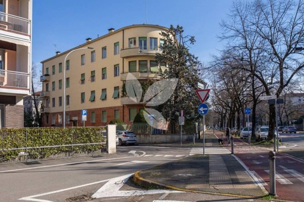 appartamento in vendita a Parma in zona Cittadella