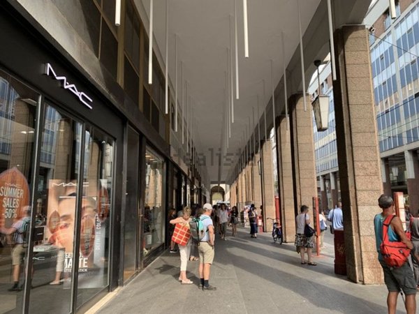 negozio in vendita a Parma in zona Centro Storico