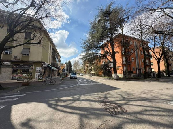 appartamento in vendita a Parma in zona Cittadella