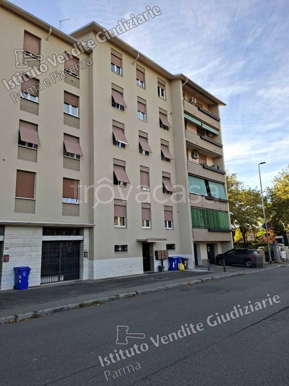 appartamento in vendita a Parma in zona San Lazzaro