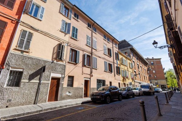 appartamento in vendita a Parma in zona Oltretorrente