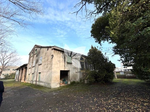 casa indipendente in vendita a Parma in zona San Martino / Paradigna